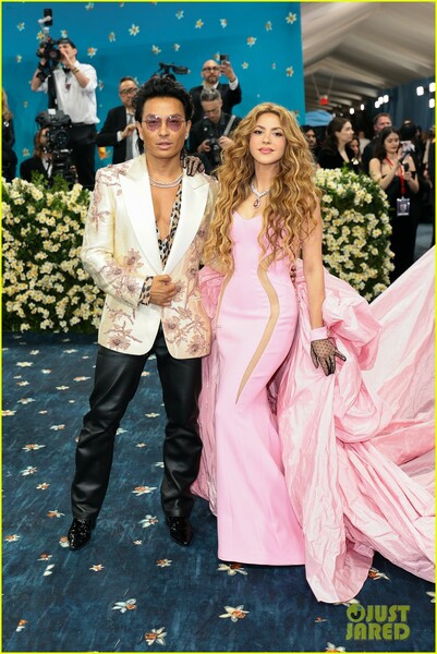 shakira-met-gala-2025-22.jpg