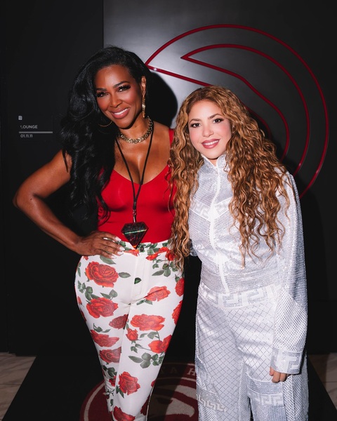 shakira_1748982957_3647055842718325818_217867189.jpg