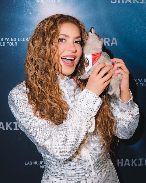 shakira_1749128400_3648237907282527423_217867189.jpg
