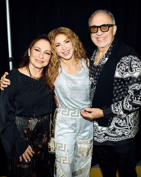 shakira_1749391200_3650272776930146096_217867189.jpg
