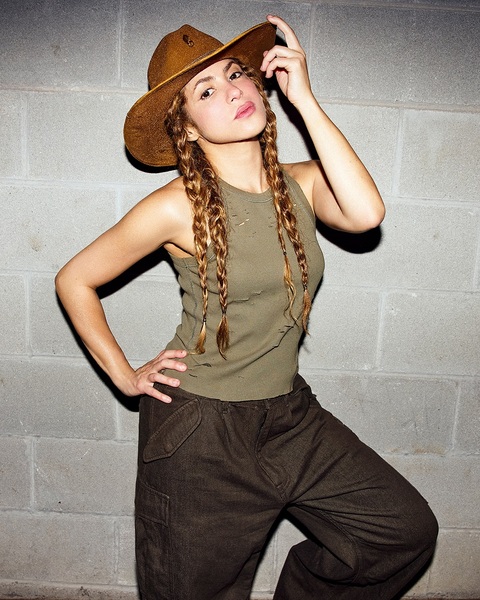 shakira_1749736800_3653327704372227888_217867189.jpg