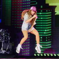 shakira_1754513693_3693451014104913489_217867189.jpg