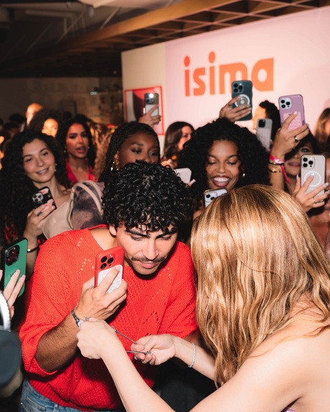 shakira_1754079259_3689806722442421569_217867189.jpg