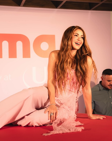 shakira_1754079259_3689806722618370832_217867189.jpg