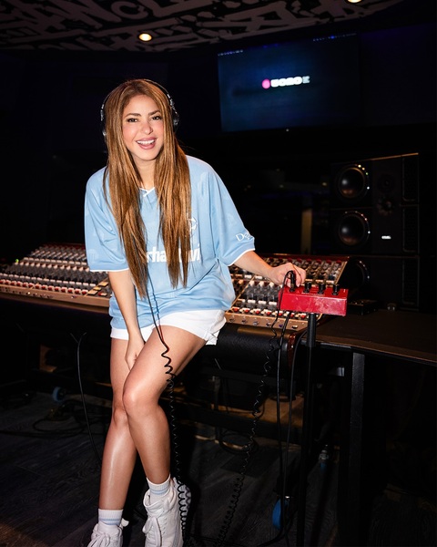 12.07.2025
12.07.2025 - Aquí cocinando… 👩🏼‍🍳 Get ready for new music…!!
See you in LA, on August 4th and 5th at SoFi Stadium!
