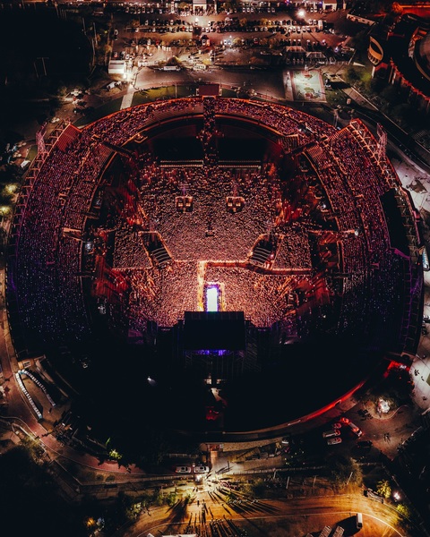 shakira_1755272870_3699819456936523951_217867189.jpg