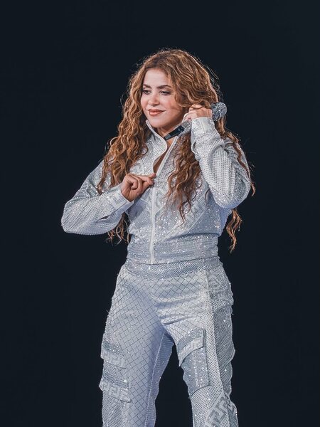 shakiraintuicion_1757369790_3717409698372207133_6249457228.jpg