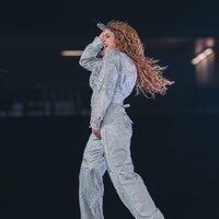 shakiraintuicion_1757369790_3717409698380586809_6249457228.jpg