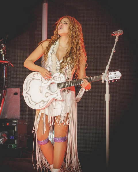 shakiradailys_1757450214_3718084342674769849_68165282392_copie.jpg