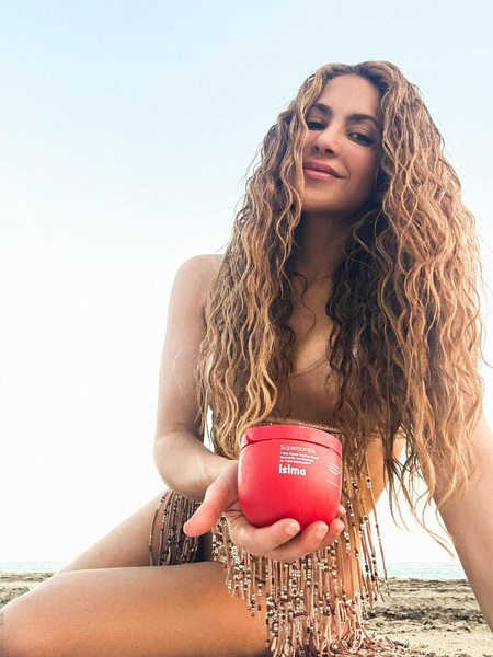 shakira_1756827086_3712857164672316537_217867189.jpg