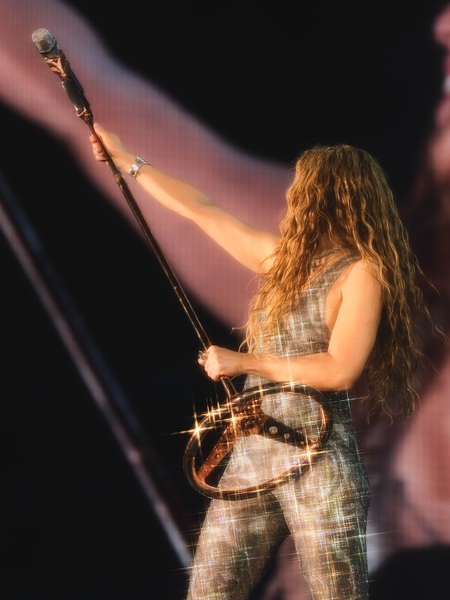 shakira_1757791793_3720949715585610301_217867189.jpg