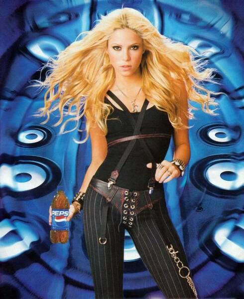 893213_shakira20pepsi20ad.jpg