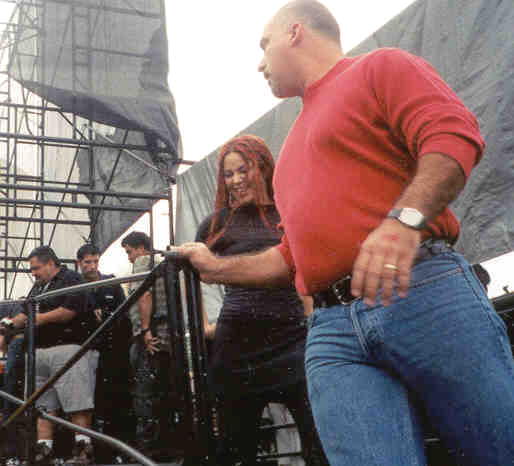 Shakira_-_Cinco_De_Mayo_festival_-_1999_-_2.jpg