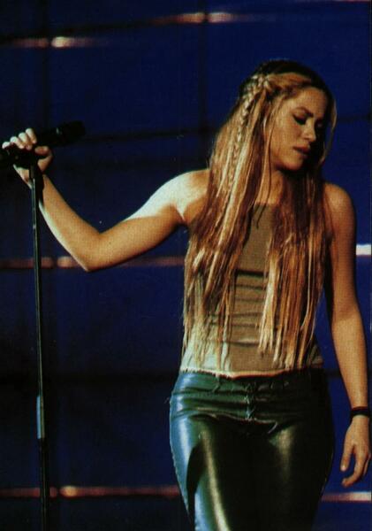 Shakira047.jpg