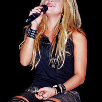 SHAKIRA-2002-Q-102-Q-CONCERT-13-TWEETER-CENTER-CAMDEN-NEW-JERSEY-04.jpg