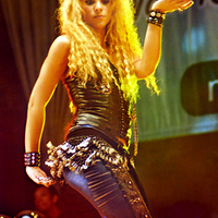 shakira-01.jpg