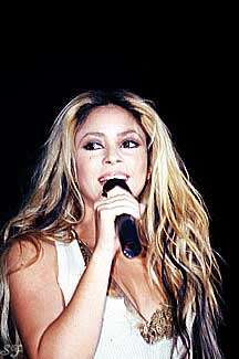 01jlv013shakira13.jpg