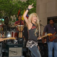 shakira13_D88313464.jpg