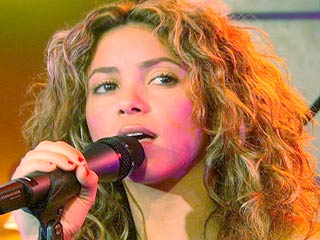 abc_gma_shakira1_051122_cs.jpg