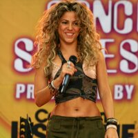 xl_Shakira_CF20.jpg