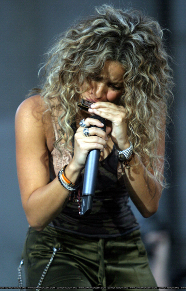 tag_rtrlive901004.jpg