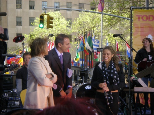 todayshow020.jpg