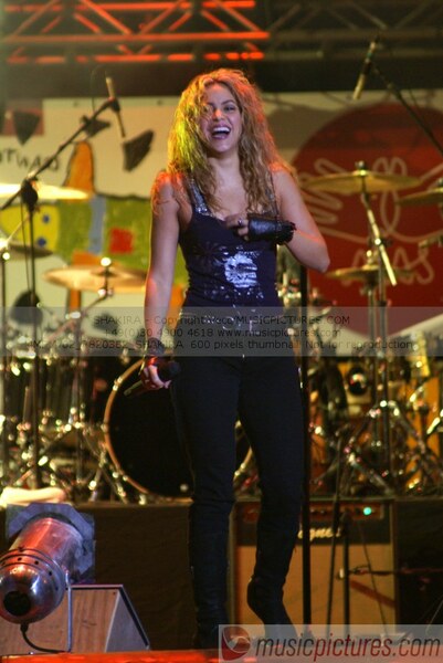 4MPVV02_7820362_SHAKIRA_6.JPG