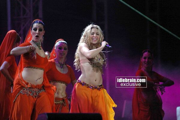 shakira-abudhabi036.jpg