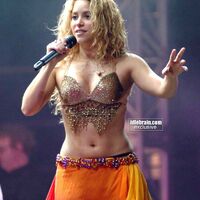 shakira-abudhabi001.jpg