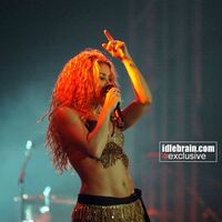 shakira-abudhabi016.jpg