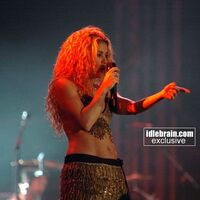 shakira-abudhabi018.jpg