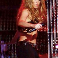 SHAKIRAMEDIA_PERFORMING_SHAKIRA_07_28229.jpg