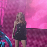 Shakira_perf_28229.jpg