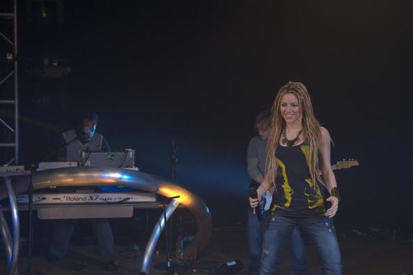 shakira_090913.jpg