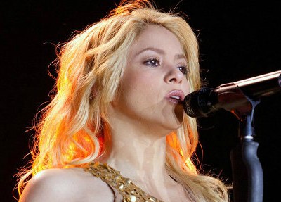 Shakira-canta-en-la-clausura-de-gala-del-Estadio-Ol25C325ADmpico-de-Kiev.jpg