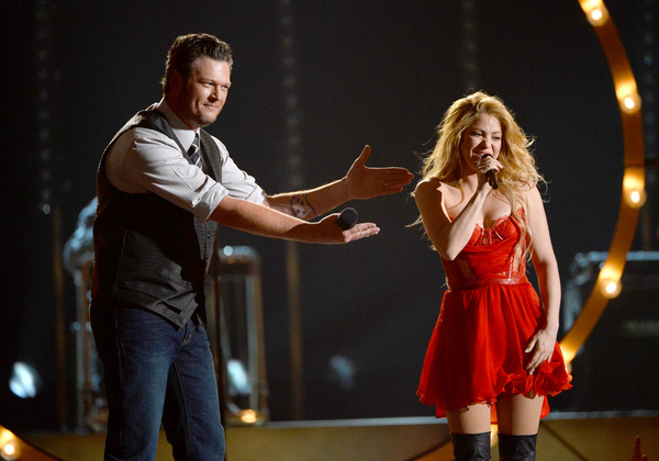 shakira-and-blake-shelton~0.jpg