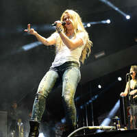 Shakira_-KIIS-FM-2014-Wango-Tango--06.jpg