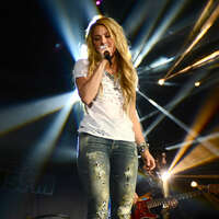 Shakira_-KIIS-FM-2014-Wango-Tango--43.jpg