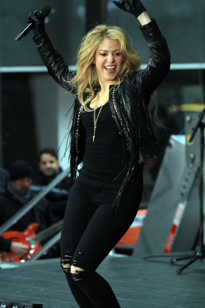 Shakira-Rockefeller-Plaza-NYC-16.jpg