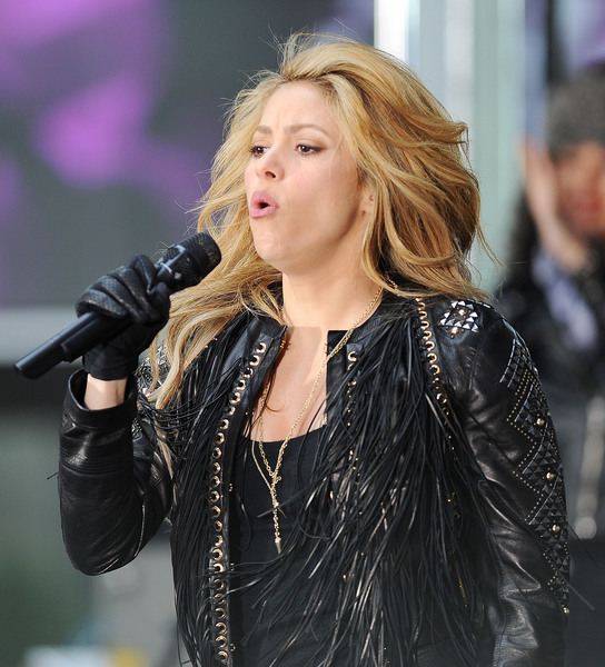 Shakira-Rockefeller-Plaza-NYC-7.jpg