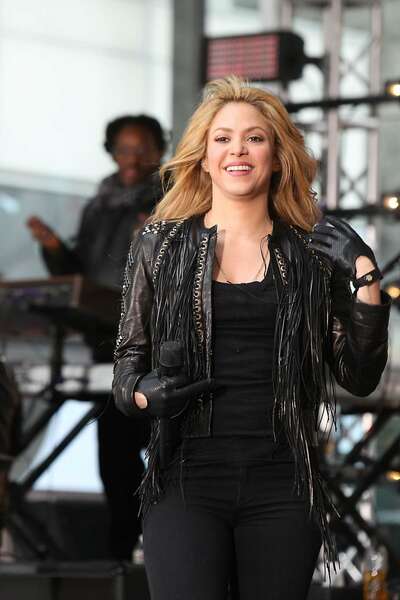 Shakira_-Performs-Live-at-Today-Show--20.jpg