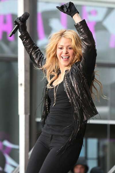 Shakira_-Performs-Live-at-Today-Show--23.jpg