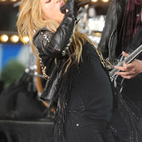 Shakira-Rockefeller-Plaza-NYC-9.jpg