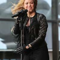 Shakira_-Performs-Live-at-Today-Show--06.jpg