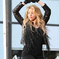 Shakira_-Performs-Live-at-Today-Show--07.jpg