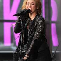 Shakira_-Performs-Live-at-Today-Show--08.jpg