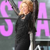 Shakira_-Performs-Live-at-Today-Show--11.jpg