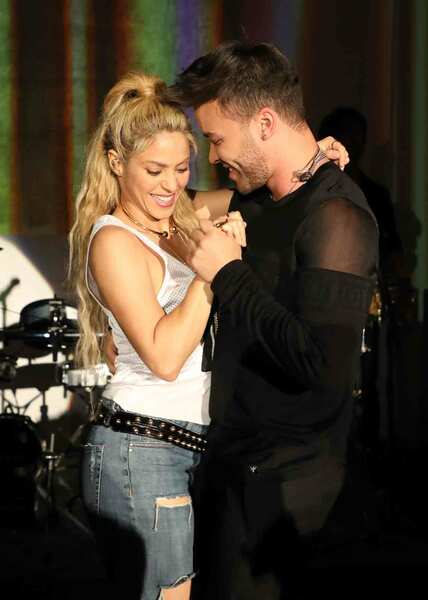 Shakira-and-prince-royce-El-Dorado-party-2017-billboard-1240.jpg