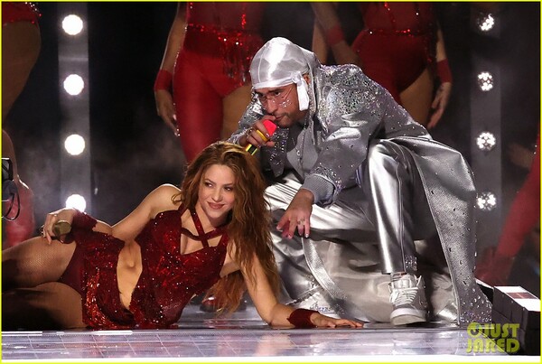 shakira-super-bowl-halftime-show-2020-23.jpg